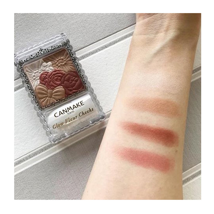 CANMAKE Glow Fleur Cheeks