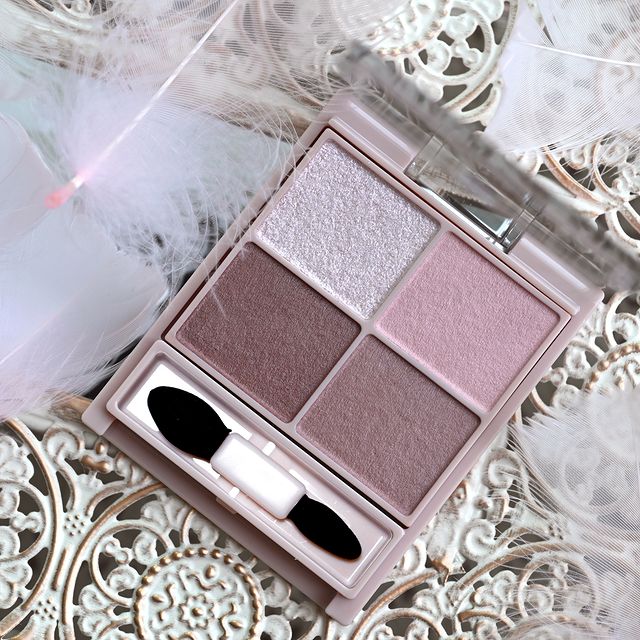 When you’re in the mood to tone down the sweetness ♡ Ultra-low-sugar pink eyeshadow.