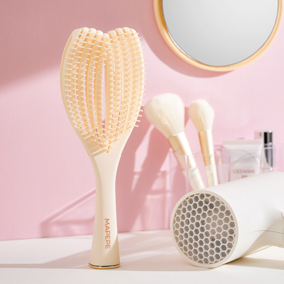 Introducing the new self-standing hairbrush, "Flex Stand Brush"