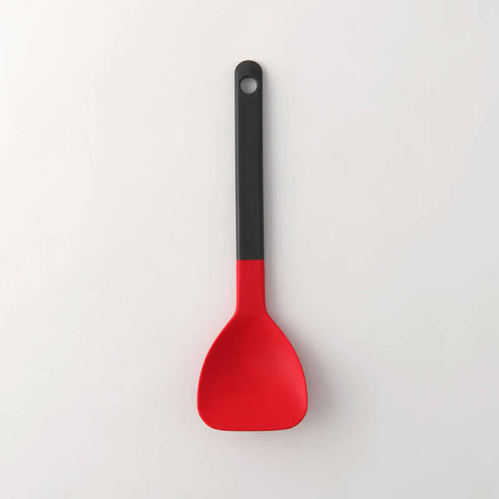 A spoon spatula that scoops everything