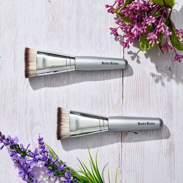 クリスマス特集2024 ROSY ROSA multi foundation brush – TAKASHIMA 高島生活館 スカート